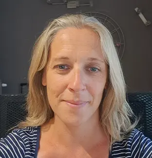 Odile, directrice de la résidence Grange des Champs (06-08-26)